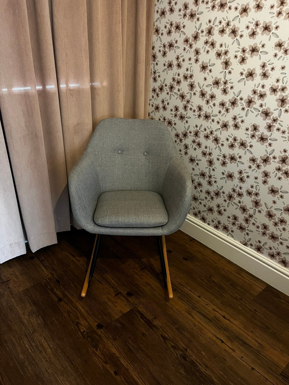 Schommelstoel lichtgrijs, Huis en Inrichting, Fauteuils, Ophalen, Gebruikt, 75 tot 100 cm, Stof