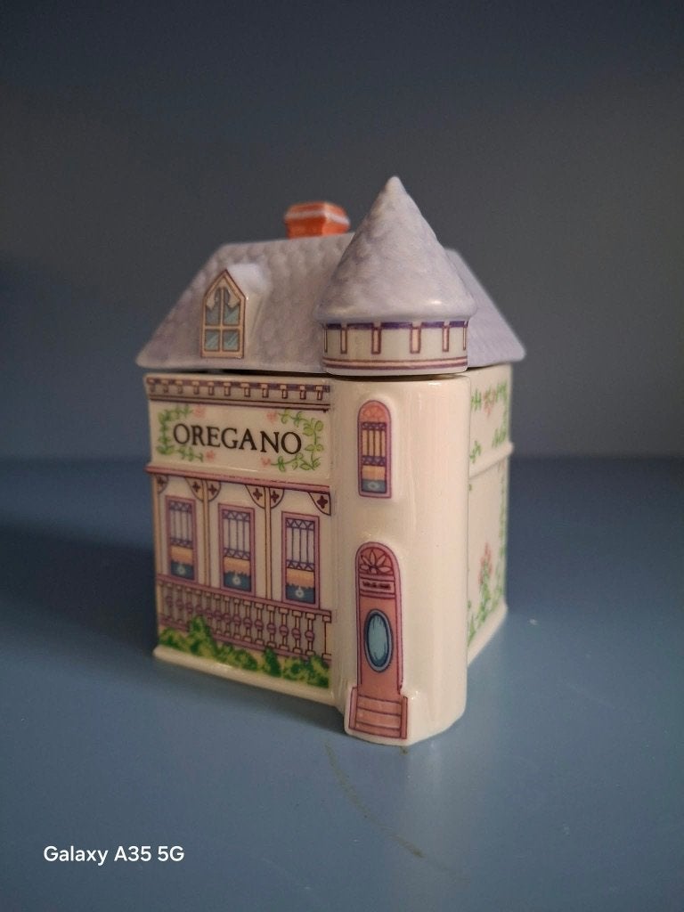 Lenox (The Spice Village), Antiek en Kunst, Verzenden