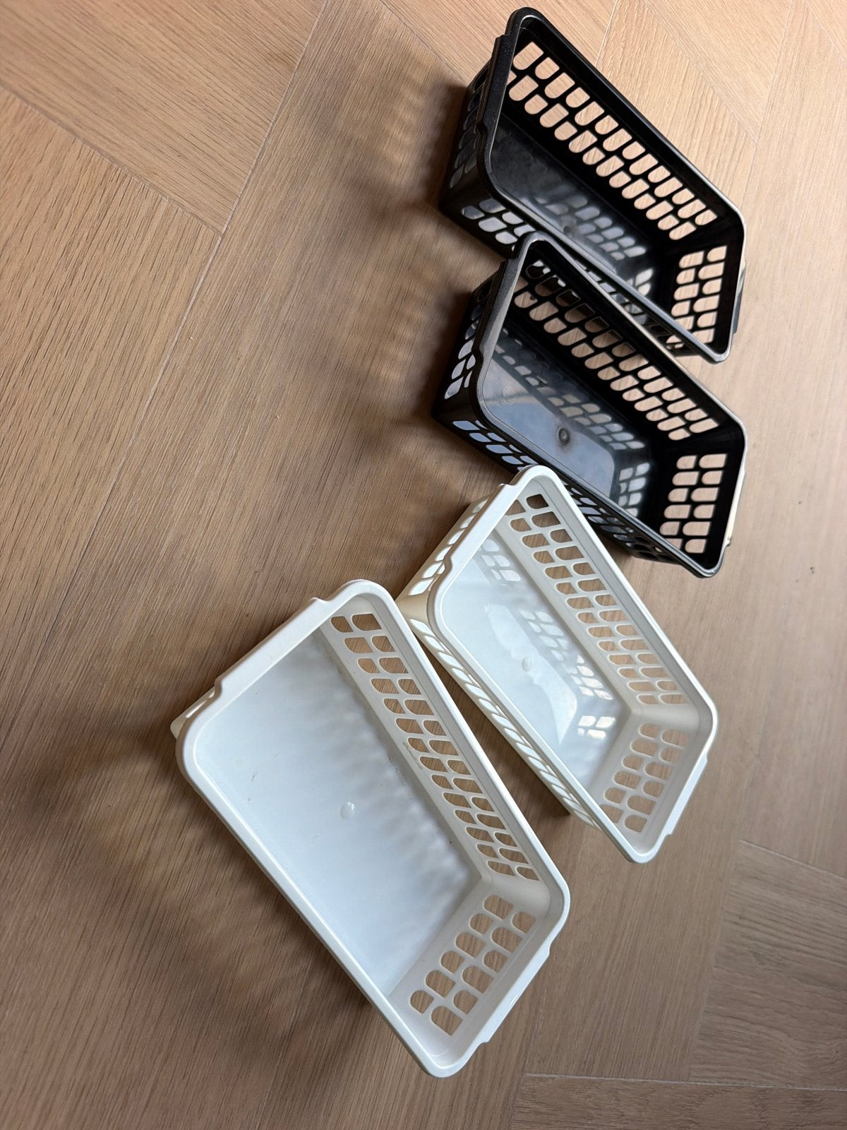 Kunststof bakjes 20x10x5 cm - Wit of Zwart, Huis en Inrichting, Ophalen of Verzenden, Nieuw, Zwart, Kunststof