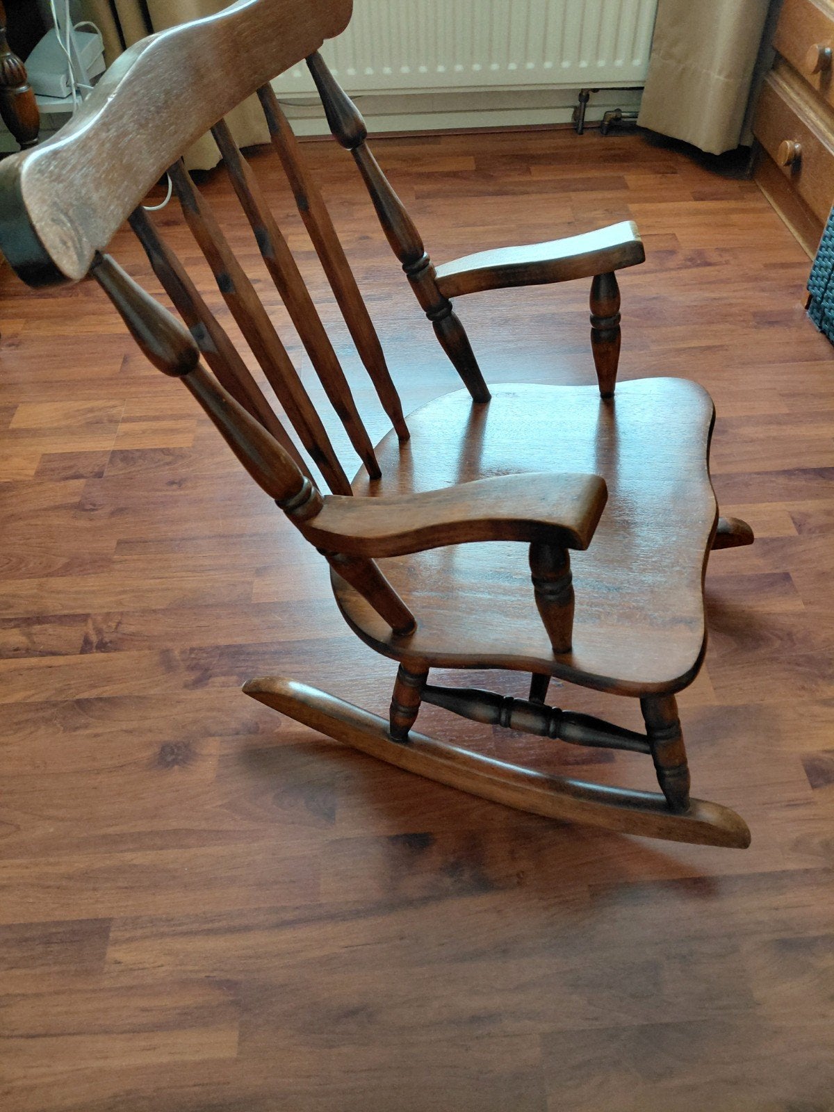 Antiek houten kinder schommelstoel, Antiek en Kunst, Antiek | Meubels | Stoelen en Banken, Ophalen