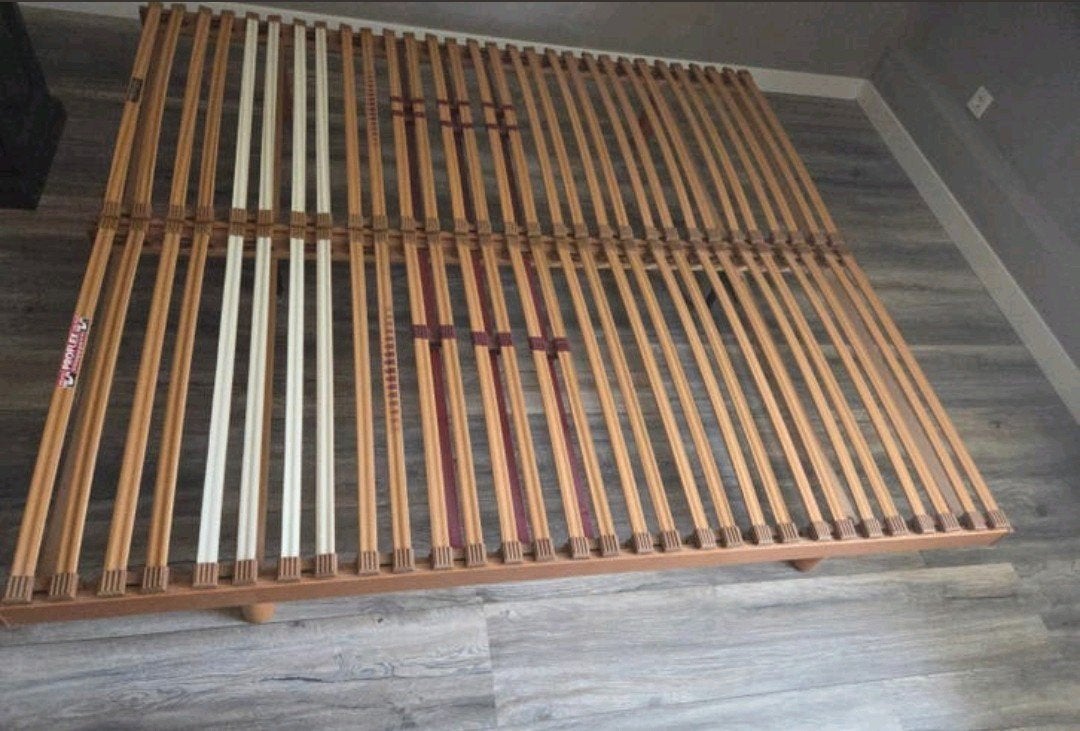 2 lattenbodems 90x200 op pootjes, Huis en Inrichting, Slaapkamer | Matrassen en Bedbodems, Ophalen, Zo goed als nieuw, Eenpersoons