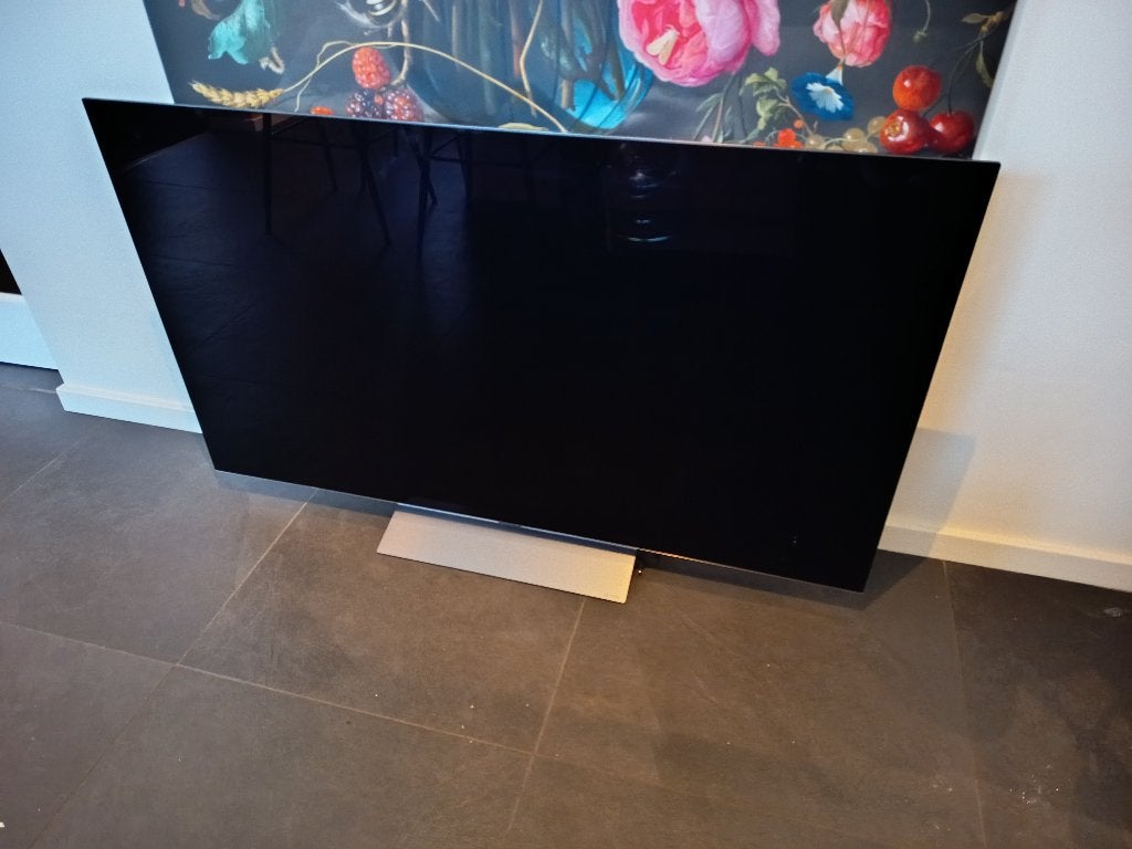 Foto 5 van OLED TV merk LG - model OLED55C24LA - 55 inch (!) - kapot