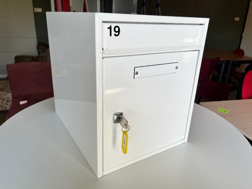 8x Stevige, grote, stalen brievenbus, Ophalen, Gebruikt, Staal, Wandbrievenbus