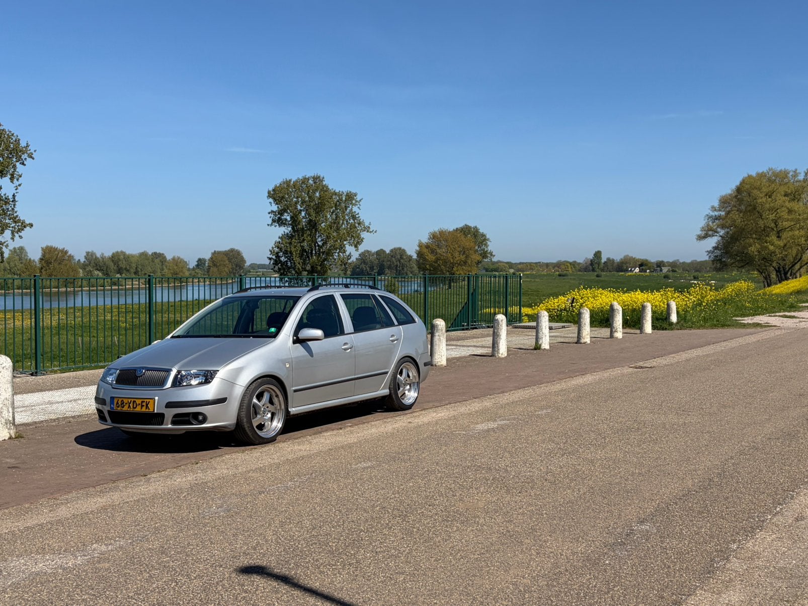 Skoda Fabia 1.4 Combi 59KW 2007 Grijs, Voorwielaandrijving, Sound system, Zwart, 4 cilinders