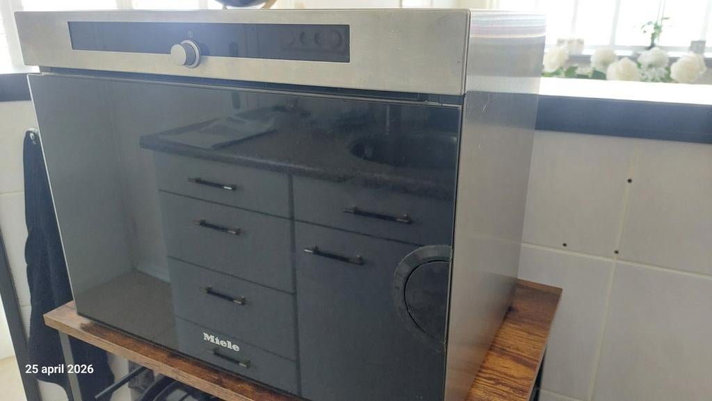 Miele stoomoven, zo goed als nieuw, Ophalen, Zo goed als nieuw