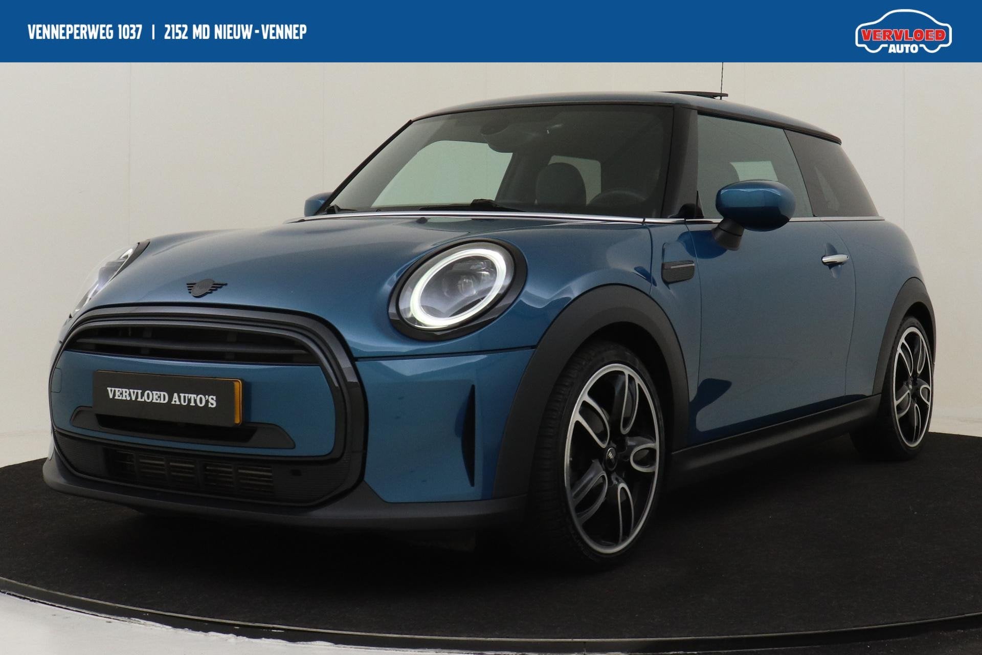 MINI COOPER 1.5 ONE JOHN COOPER WORKS -PANO.DAK|CRUISE|PDC|K, Auto's, Voorwielaandrijving, Gebruikt, Euro 6, Leder en Stof