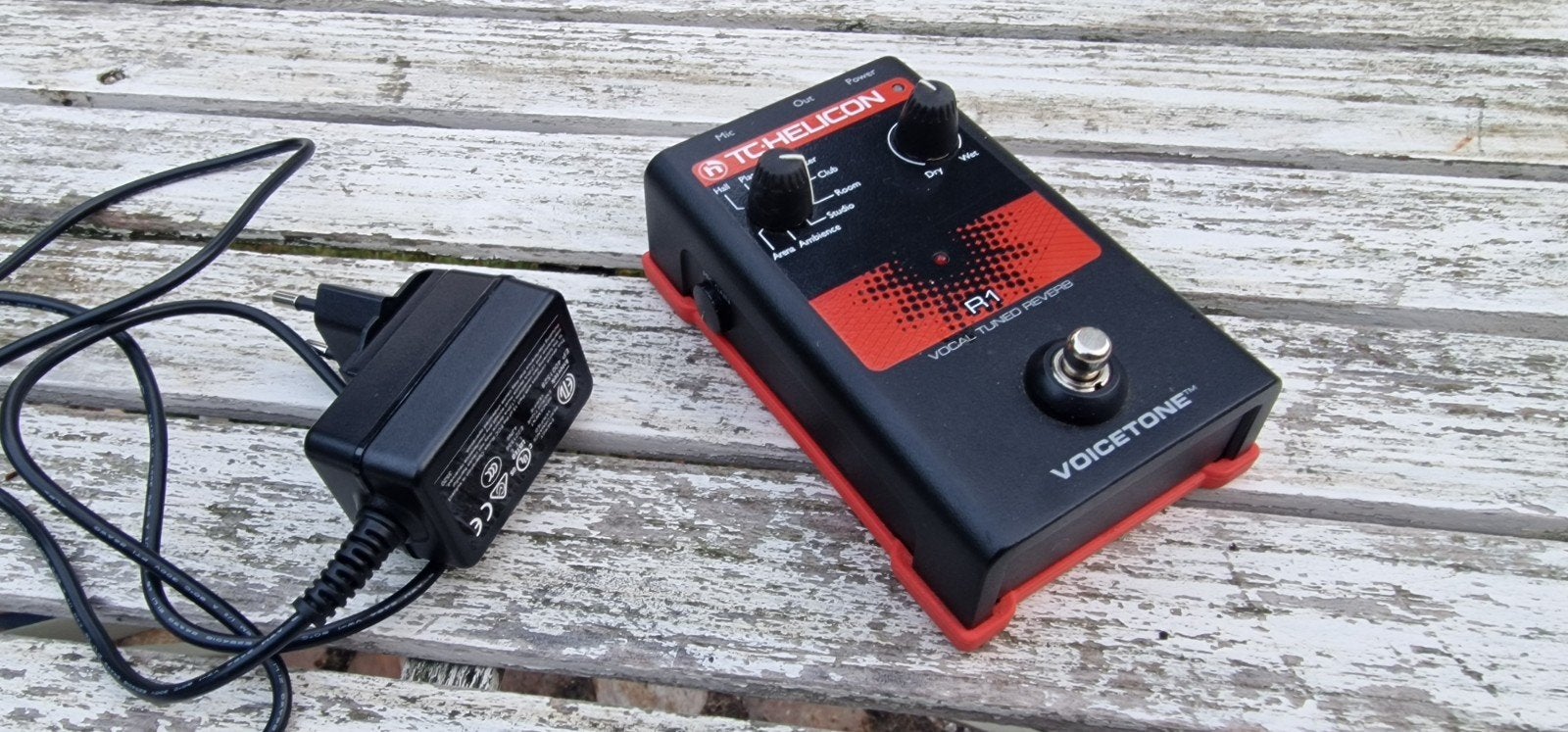 TC Helicon VoiceTone R1 Vocal Tuned Reverb effectpedaal, Muziek en Instrumenten, Effecten, Ophalen of Verzenden, Zo goed als nieuw