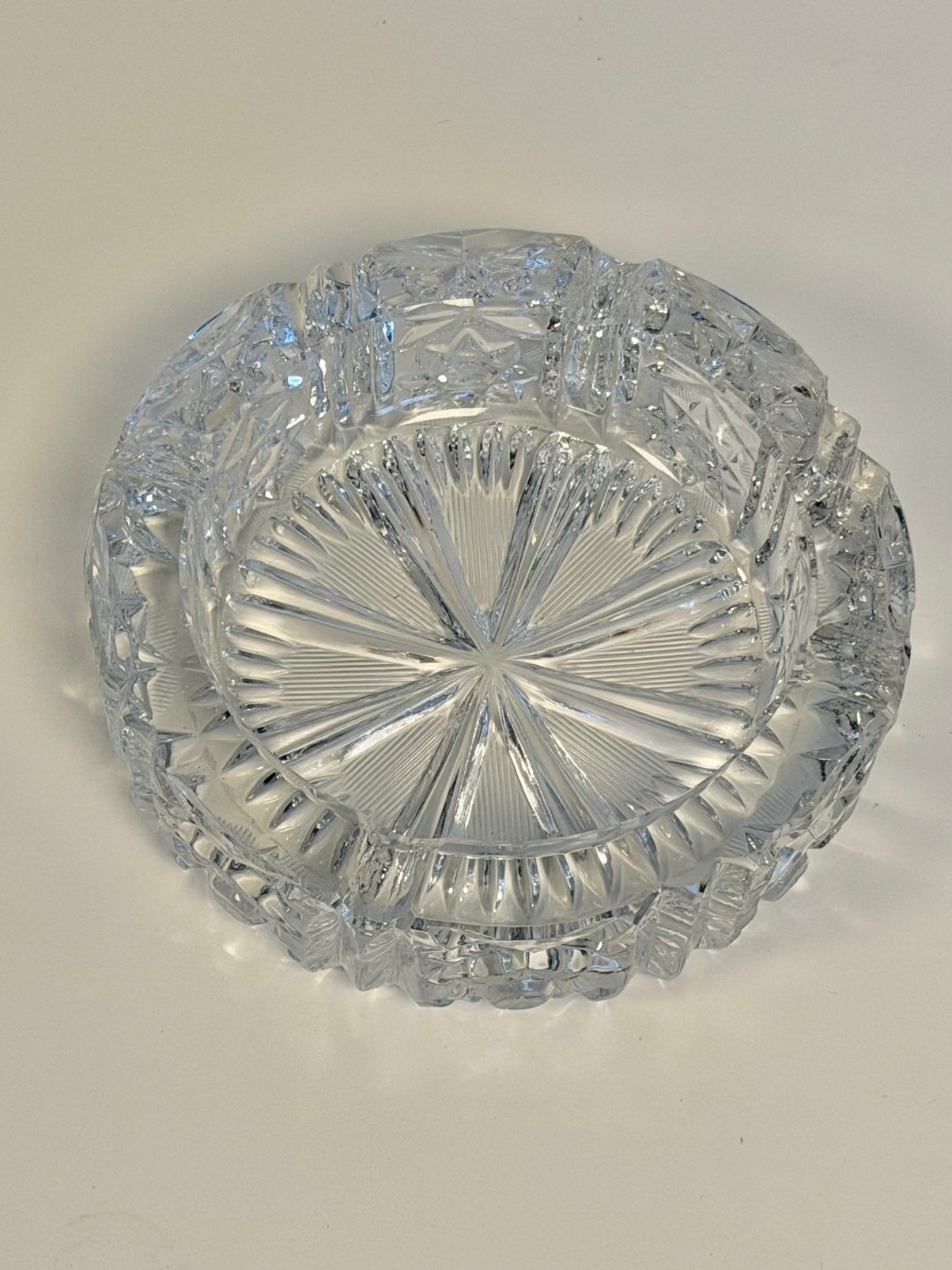 Vintage zware kristallen heldere asbak Boheems kristalglas, Antiek en Kunst, Antiek | Glas en Kristal, Ophalen of Verzenden