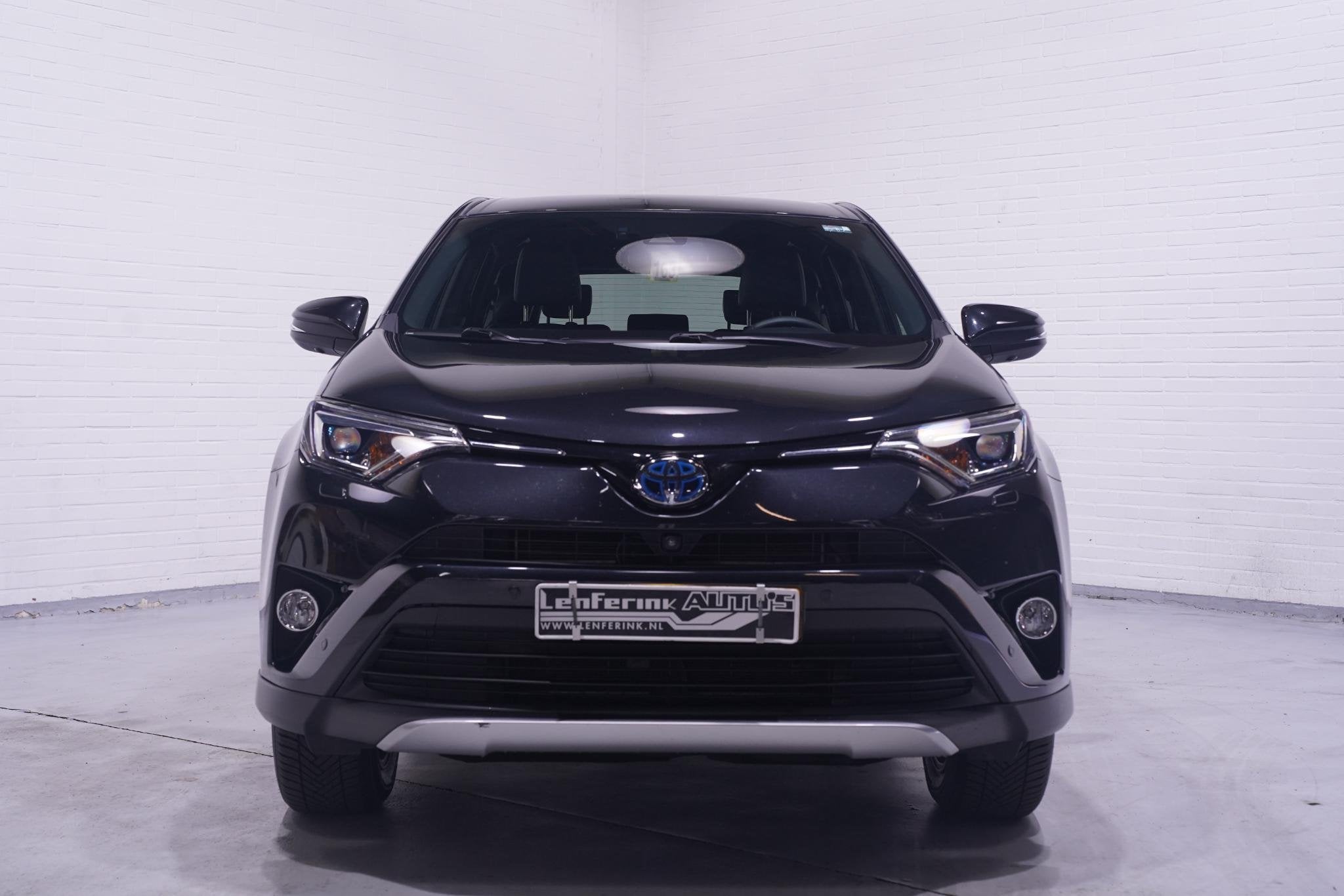Toyota RAV4 2.5 Hybrid AWD Dynamic navigatie lederen-bekledi, Auto's, Automaat, Dealer onderhouden, Gebruikt, Euro 6