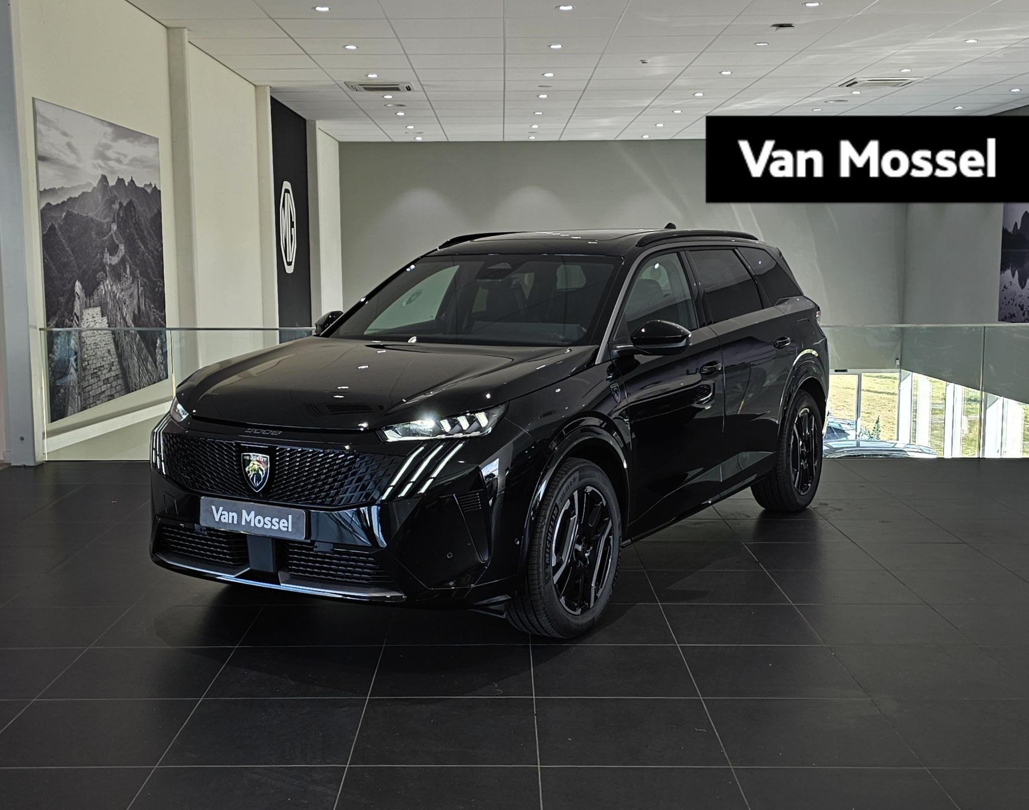 Peugeot e-5008 GT Avantage 73 kWh 7p | Panaromadak | Elektri, 12 maanden, 213 pk, 7 stoelen, Zwart