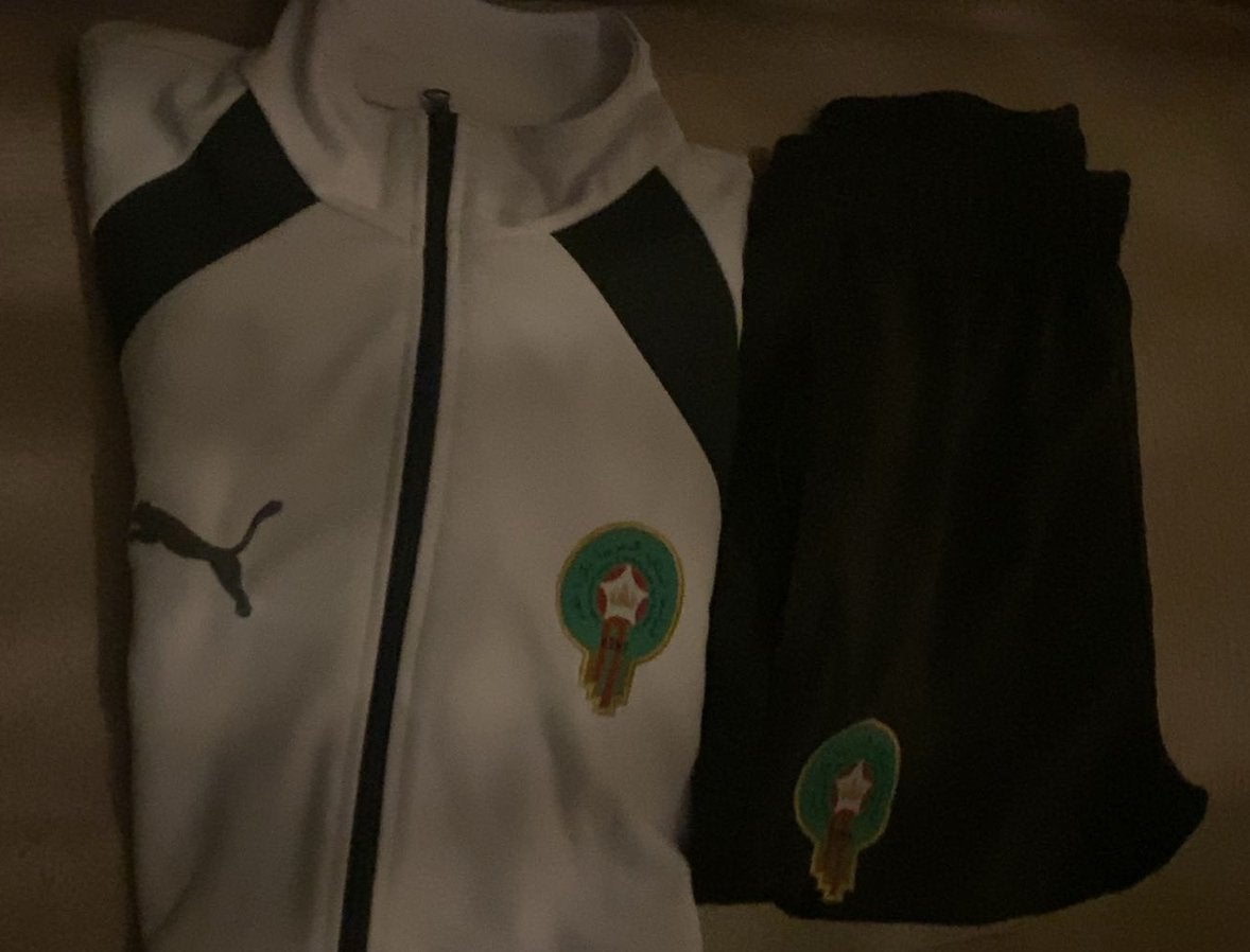 Sportief kleding, Ophalen, Nieuw