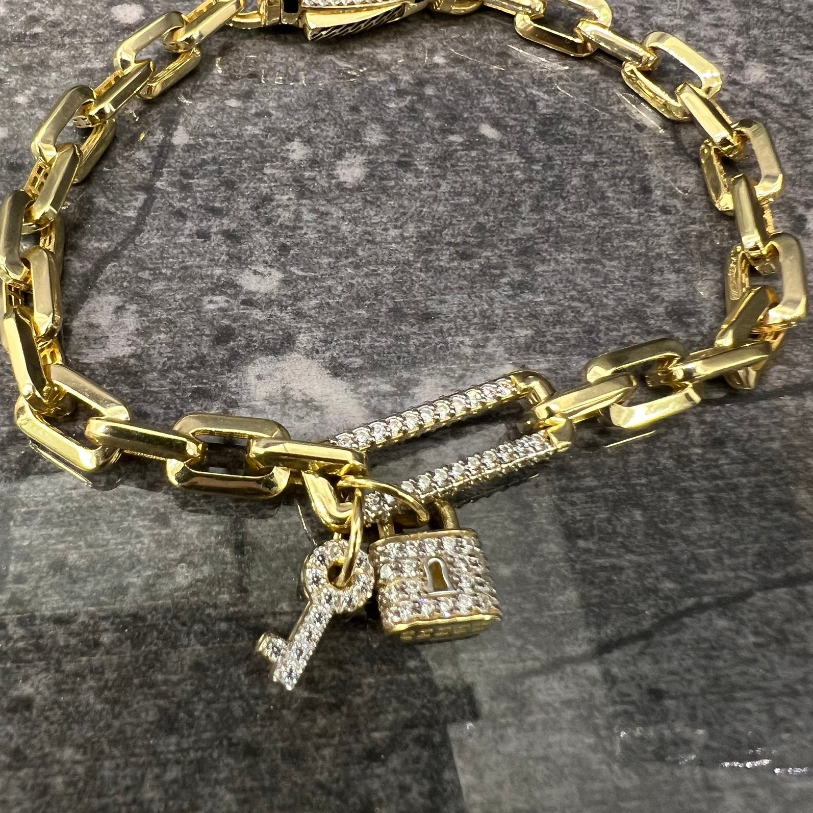 18k gouden armband prachtig model nieuw, Ophalen of Verzenden, Nieuw, Goud