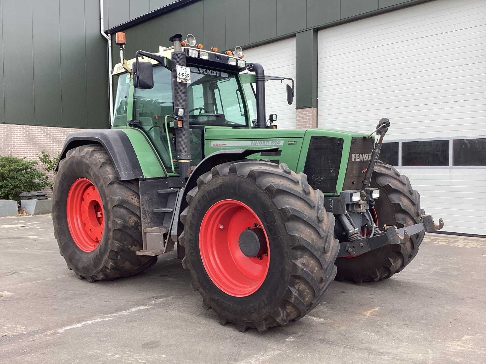 Fendt - 1999 - 824 - Vierwielaangedreven landbouwtractor, Gebruikt, Fendt