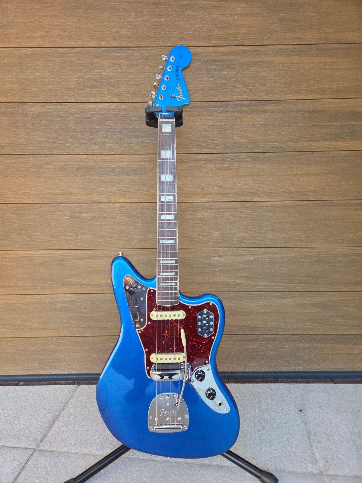Fender 60th Anniversary Jaguar in mystic Lake placid blue, Muziek en Instrumenten, Ophalen, Zo goed als nieuw, Solid body, Fender