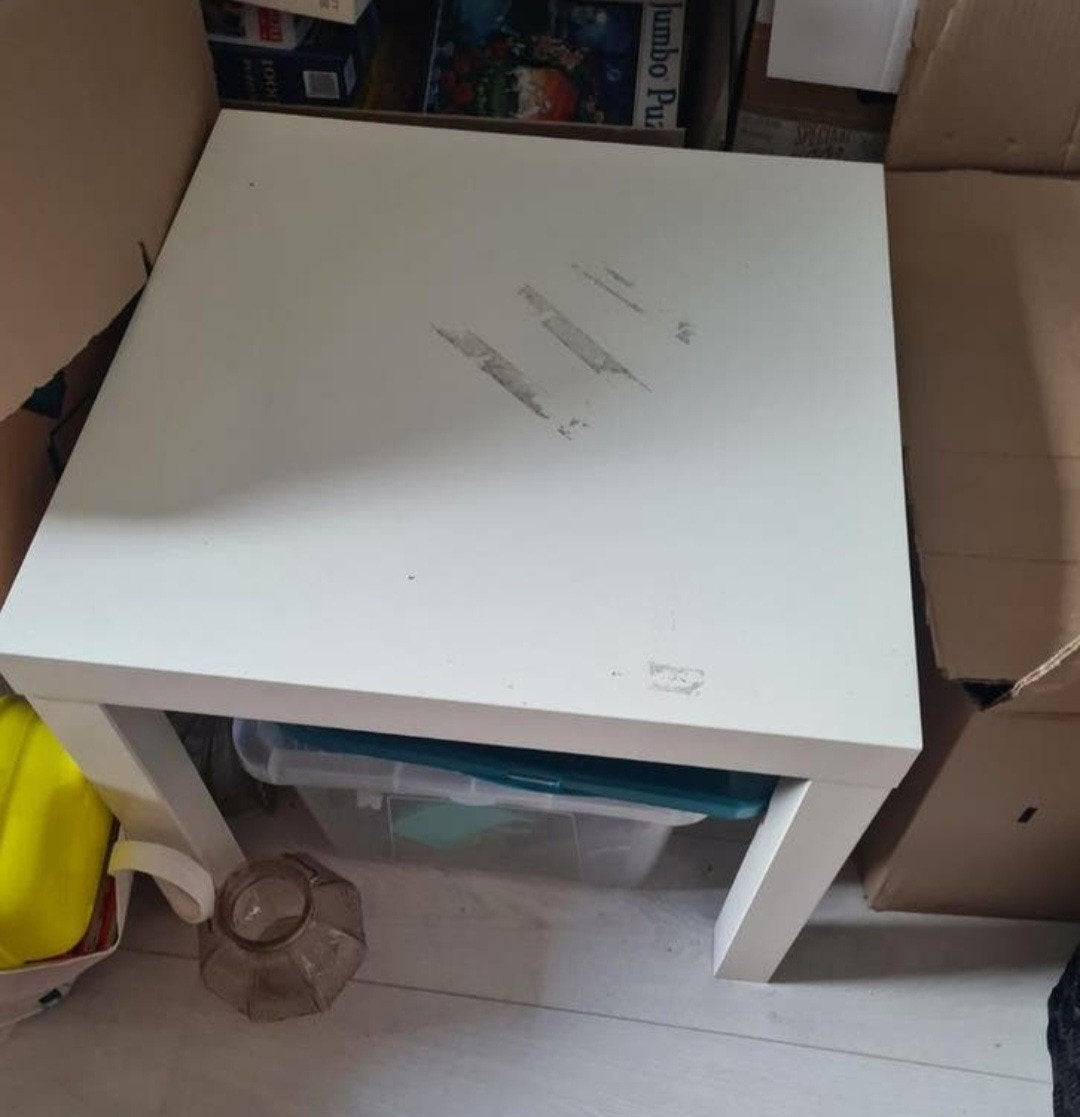 Ikea tafeltje met gebruikerssporen, Kinderen en Baby's, Kinderkamer | Tafels en Stoelen, Ophalen, Gebruikt, Tafel(s)