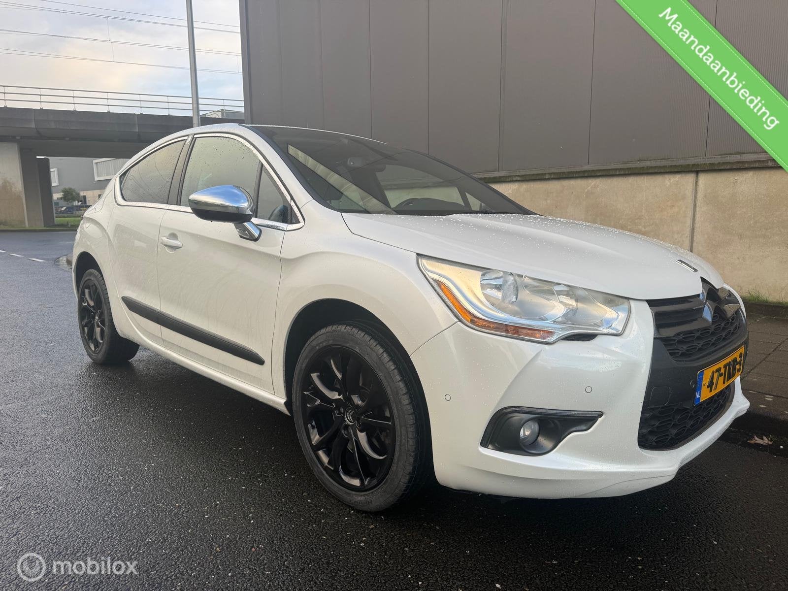 Citroen DS4 1.6 THP Sport Chic 200 PK, Nieuwe Distributie!, Voorwielaandrijving, Euro 5, Zwart, 4 cilinders