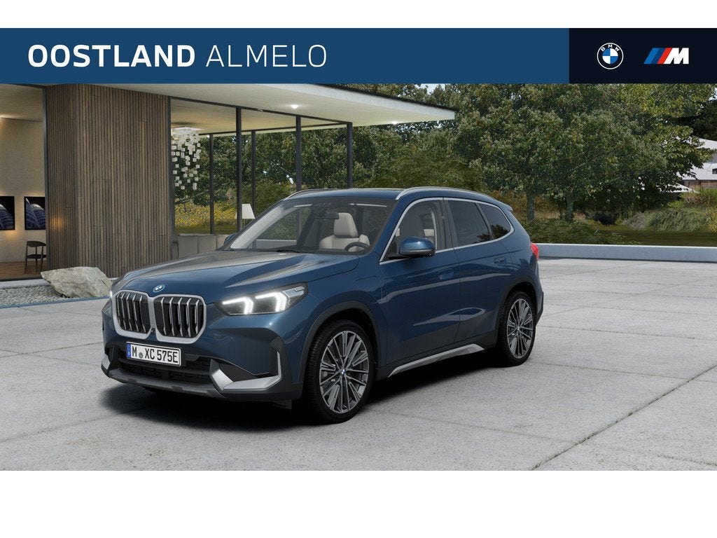 BMW X1 xDrive xLine Automaat / Panoramadak / Trekhaak / Spor