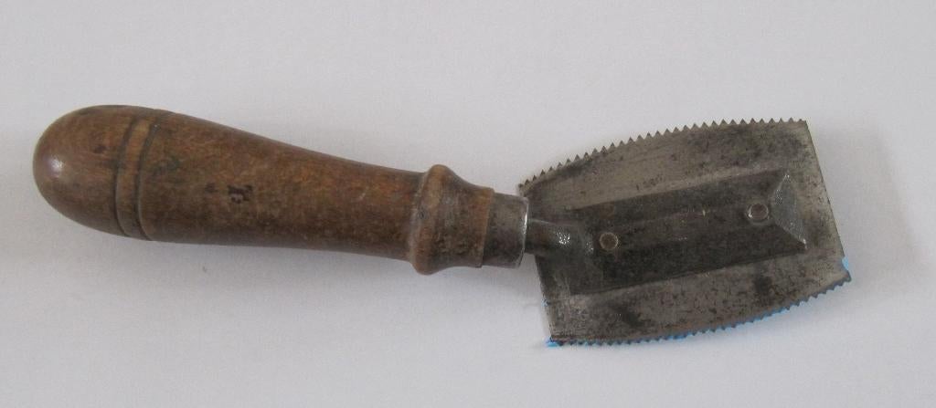 vintage fineerzaagje, Antiek en Kunst, Ophalen of Verzenden