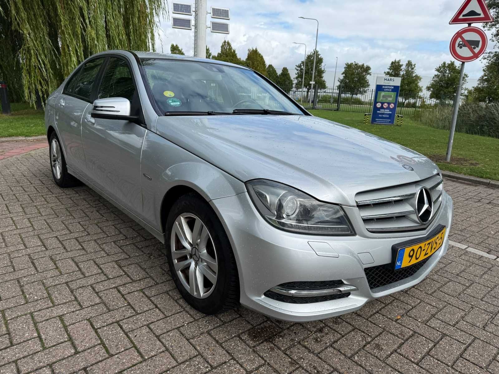 Mercedes Benz C200CDI Elegance * 90-ZVS-5, Auto's, Automaat, Euro 5, 4 cilinders, Bedrijf