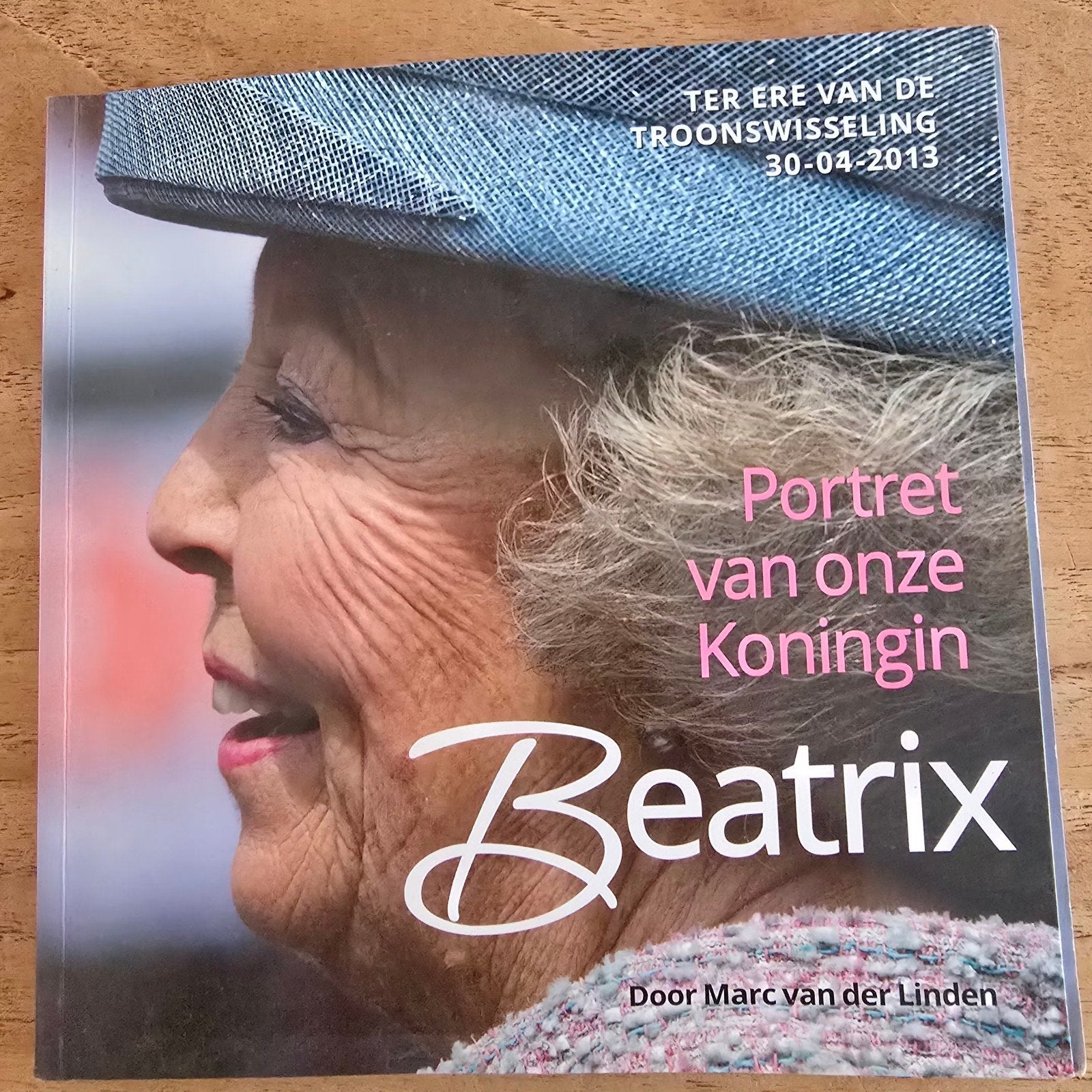 Portret van onze Koningin Beatrix - Troonswisseling 2013, Ophalen of Verzenden