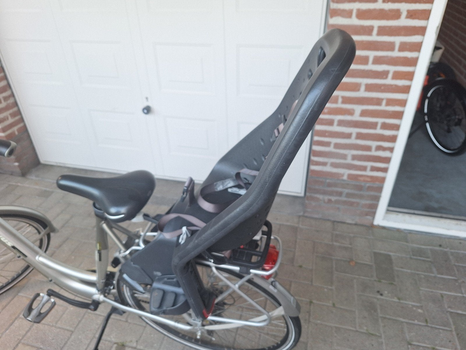 Yepp Achterzitje Zwart met Adaptor, Ophalen of Verzenden, Gebruikt, Achterzitje, Yepp