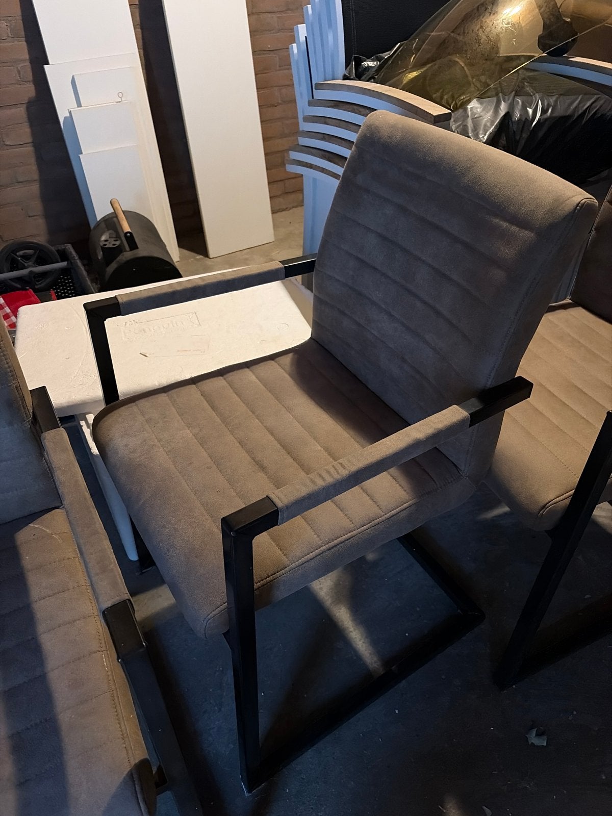 6 eettafel stoelen (taupe), 3 jaar oud, goede staat, Ophalen, Gebruikt, Overige kleuren, Stof