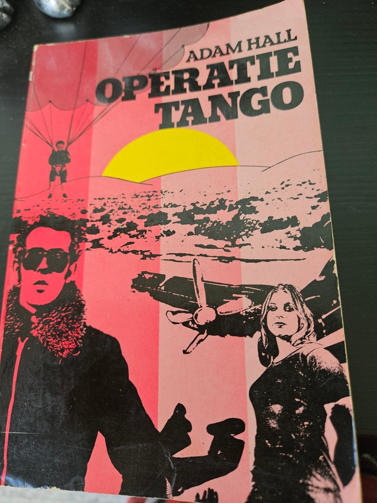 Operatie Tango - Adam Hall (Thriller), Ophalen of Verzenden, Gelezen, Adam Hall