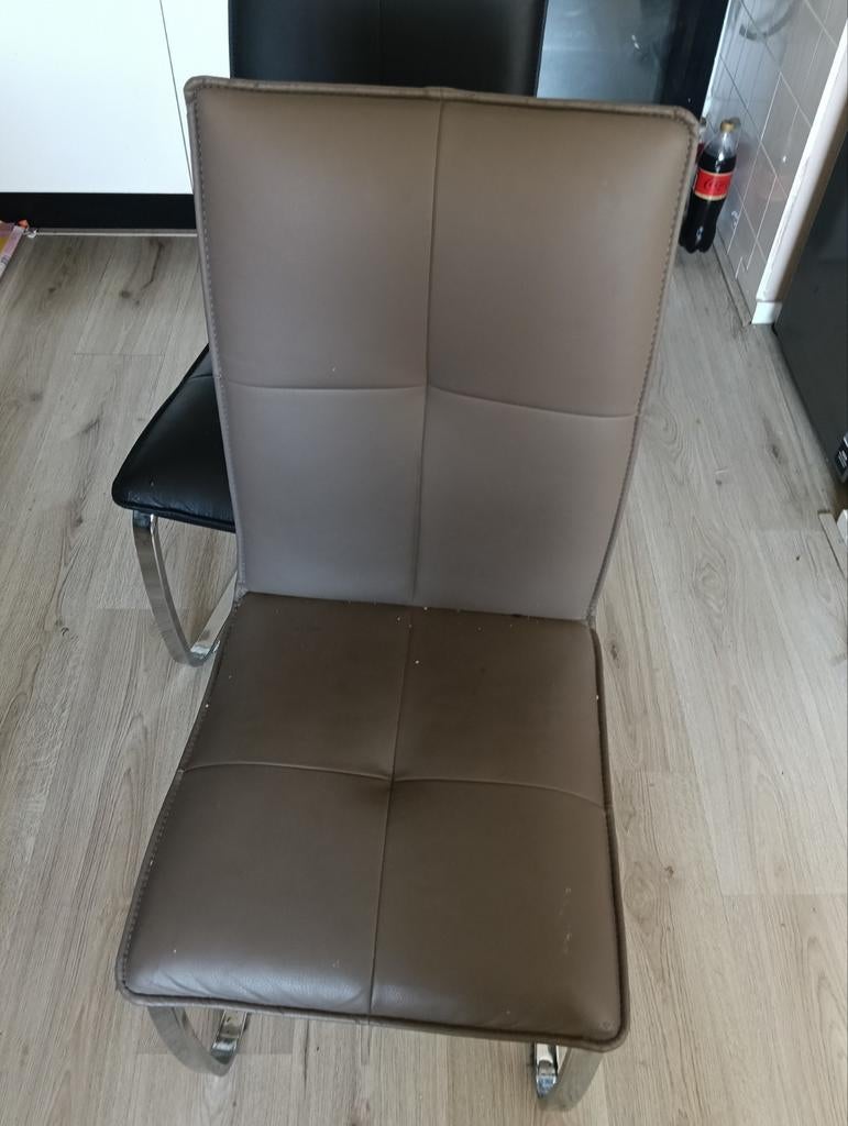 Set van 4 eetkamerstoelen en eettafel, Huis en Inrichting, Stoelen, Ophalen, Gebruikt, Zwart, Vier
