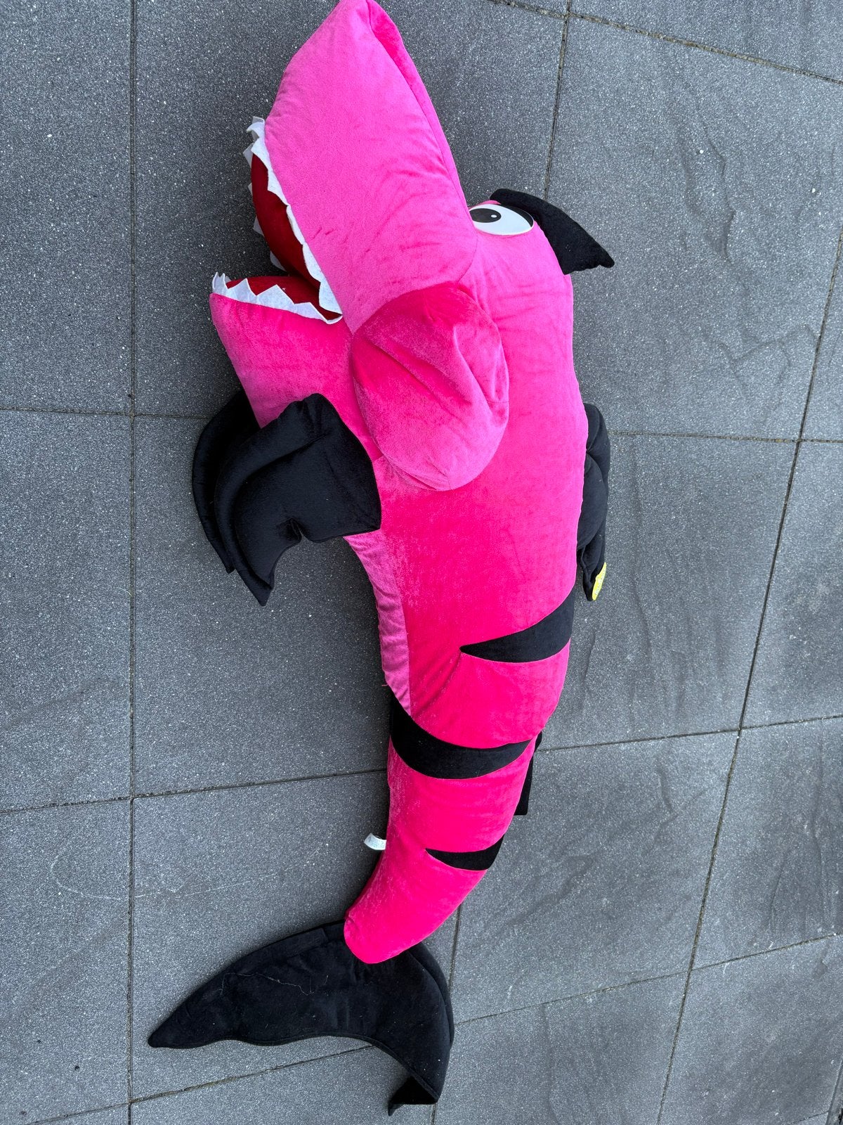 Grote roze haai knuffel, Kinderen en Baby's, Speelgoed | Knuffels en Pluche, Ophalen, Gebruikt, Overige merken, Overige karakters