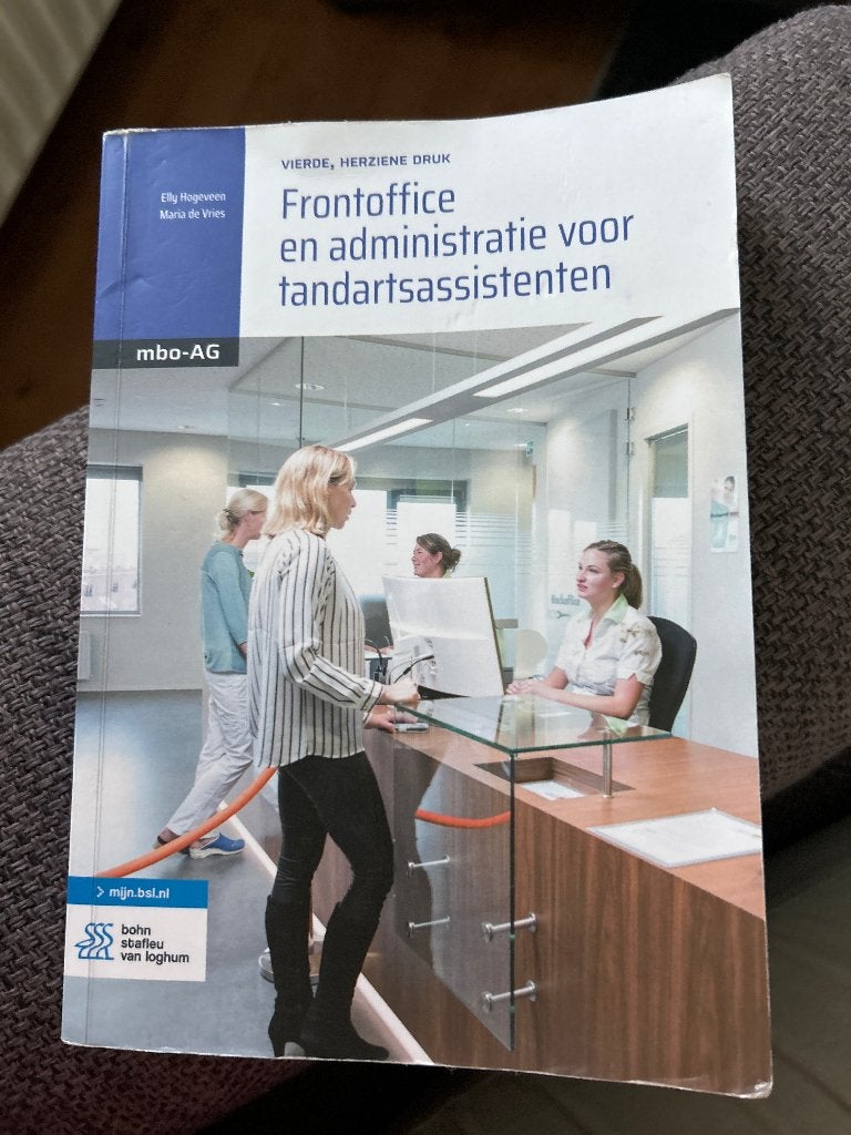 Front-Office en administratie voor tandartsassistenten, Boeken, Gelezen, Diverse auteurs, Ophalen of Verzenden, MBO
