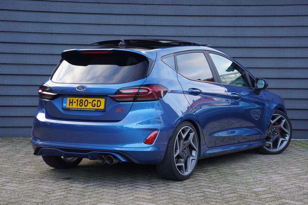 Ford Fiesta 1.5 EcoBoost ST-3 - RECARO - PANODAK - B&O - 240, Auto's, Ford, Voorwielaandrijving, Blauw, Bedrijf, Onderhoudsboekje