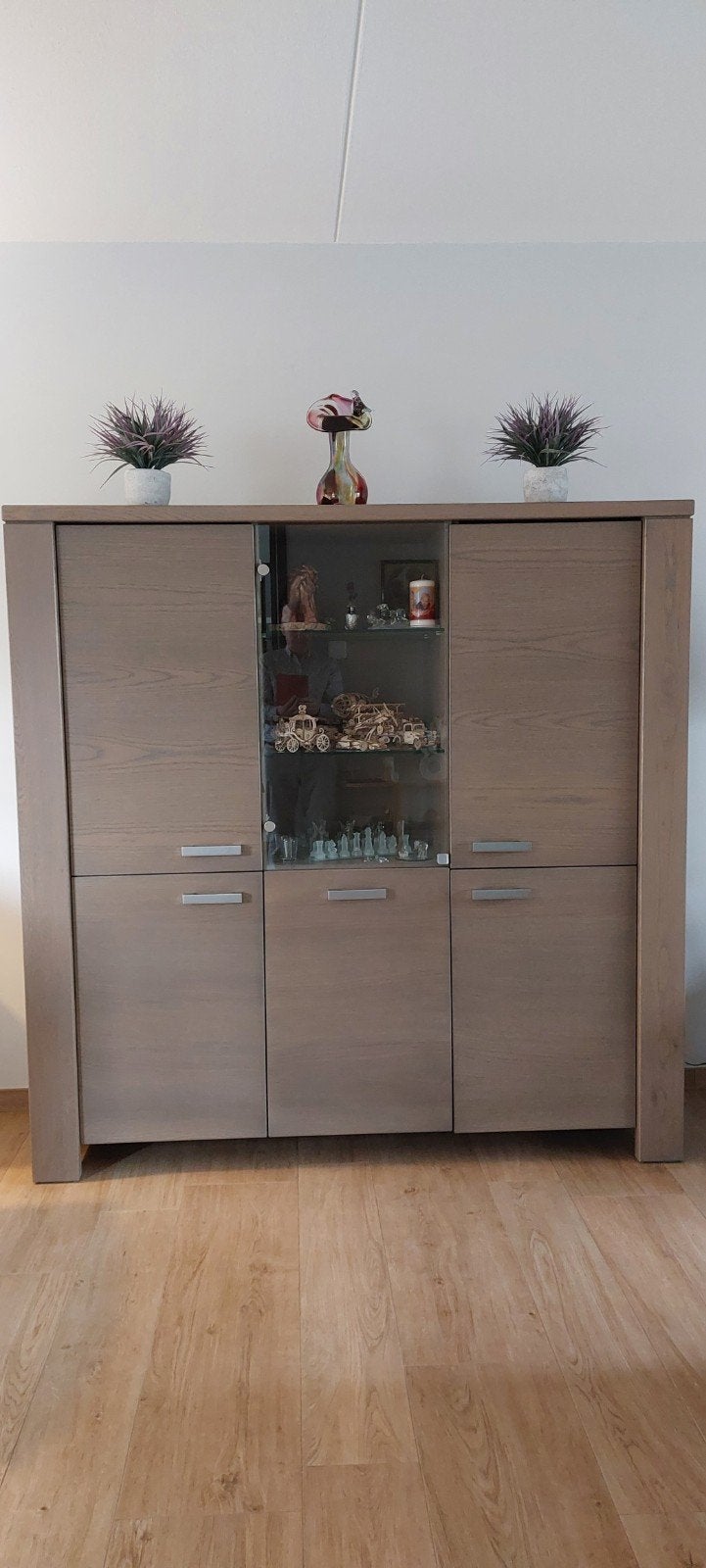 Moderne Vitrinekast met deuren, Ophalen, Glas, 150 tot 200 cm, Zo goed als nieuw