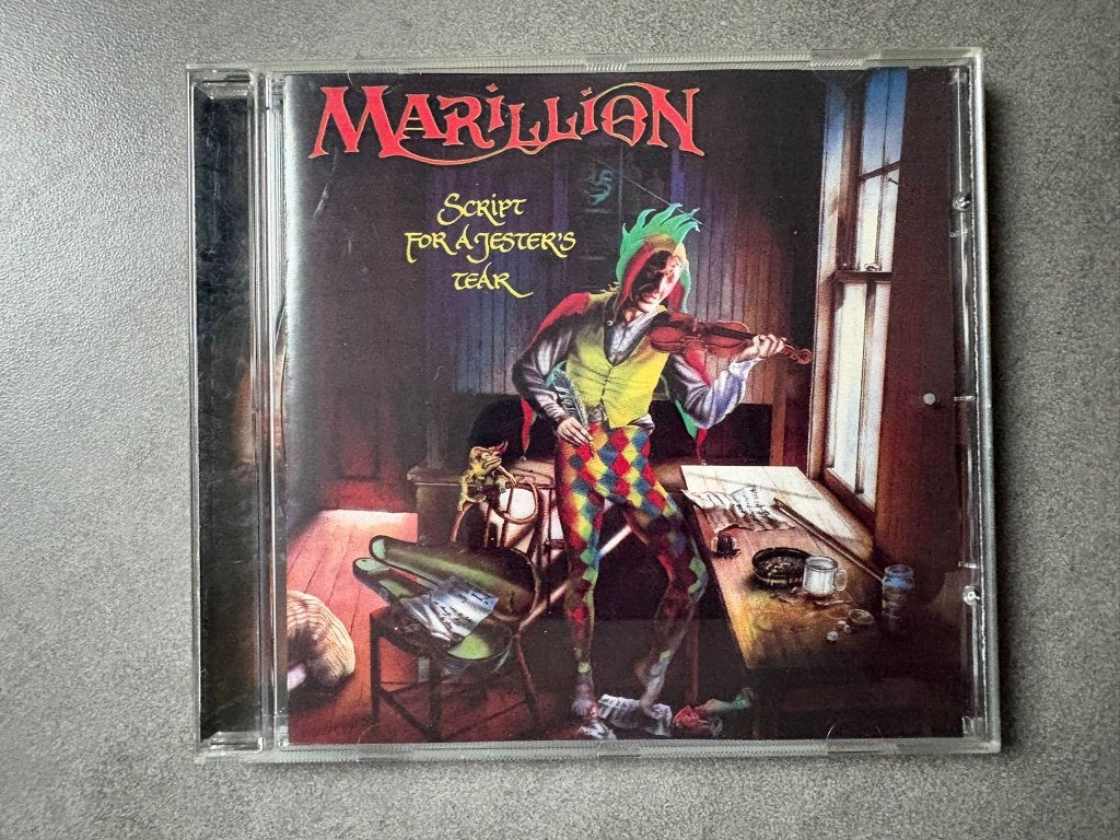Marillion - Script For A Yester's Tear, leuke cd prima staat, Ophalen of Verzenden, Zo goed als nieuw, Poprock