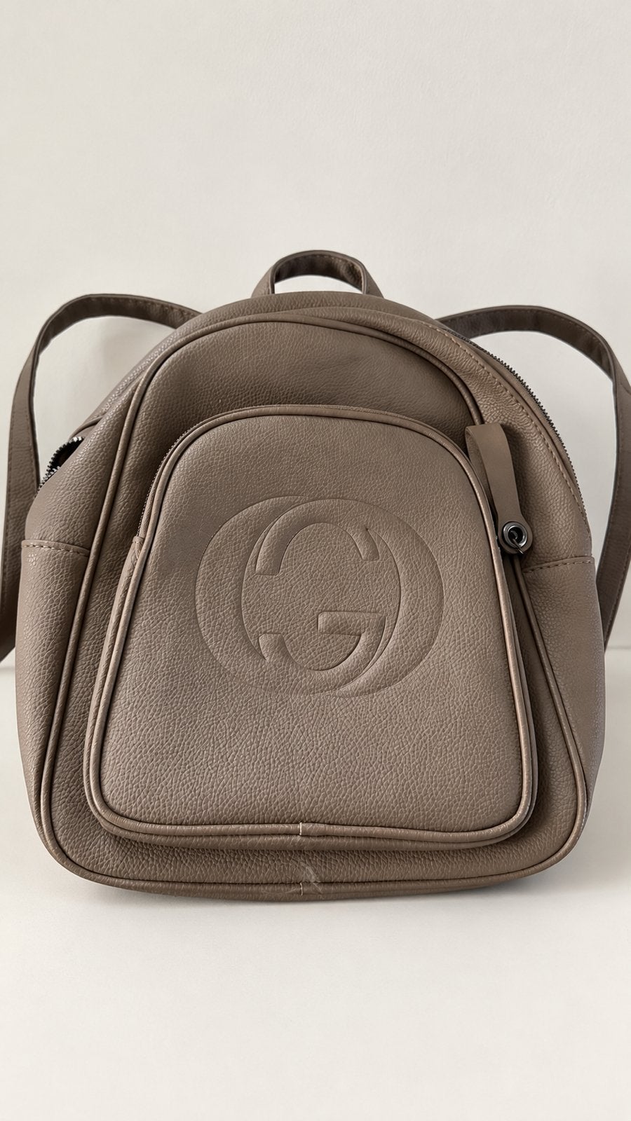Stijlvolle dames  rugzak met logo-reliëf, Overige merken, Ophalen of Verzenden, Waterdicht, 30 tot 45 cm