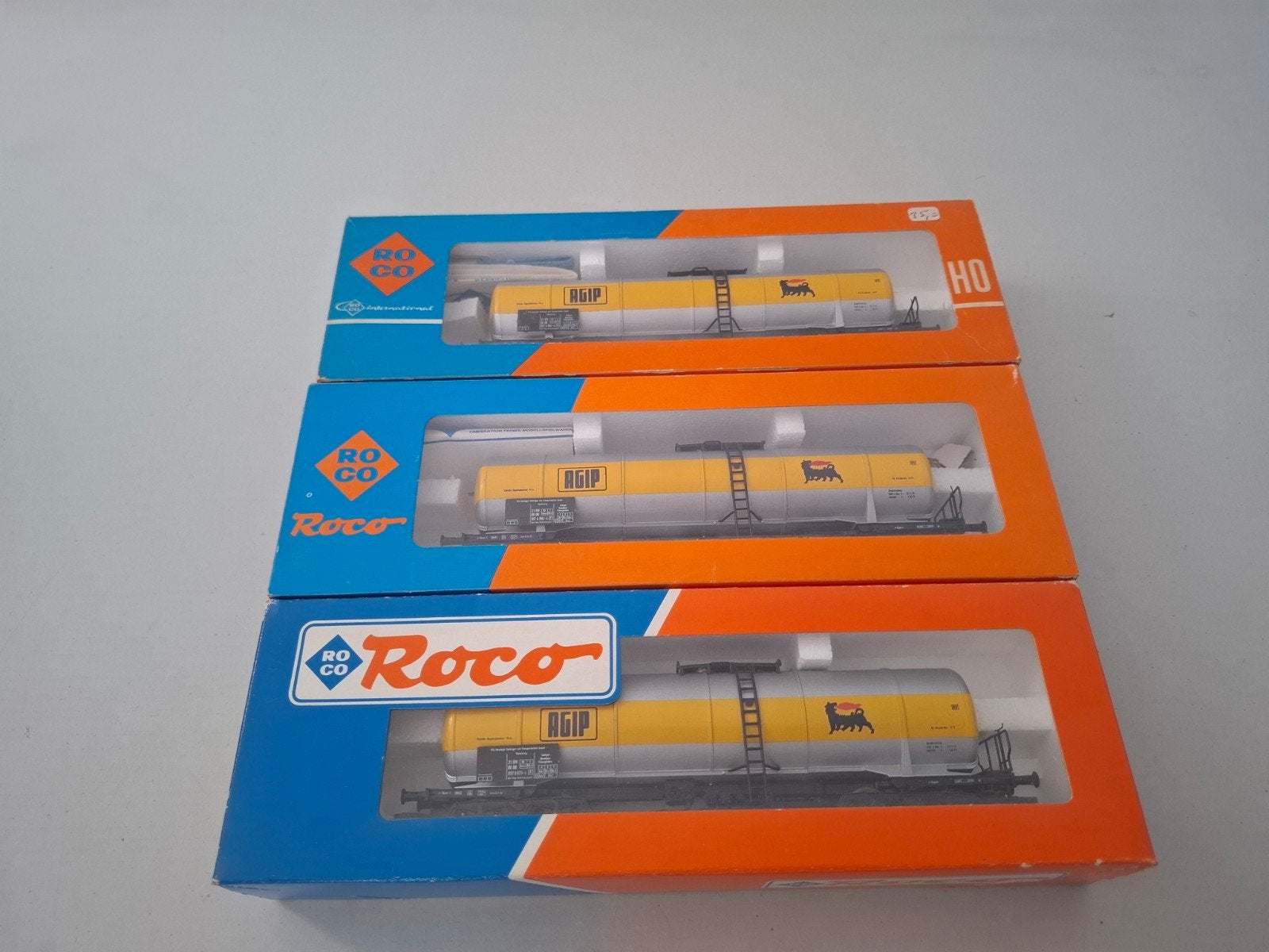 Roco H0 46193 ketelwagens 3x "AGIP" van de DB, Treinset, Gelijkstroom, Ophalen of Verzenden, Zo goed als nieuw