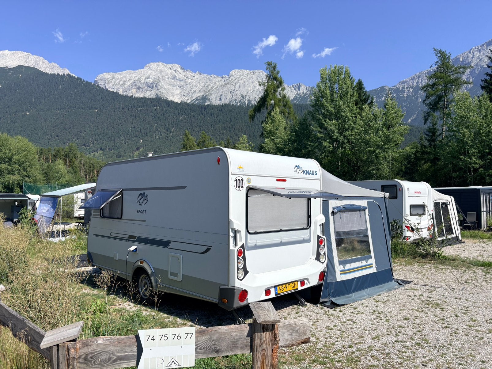 Knaus Sport 400 (2008) – Stapelbed – Ideale gezins-caravan!, Ophalen, Gebruikt, Tot en met 4