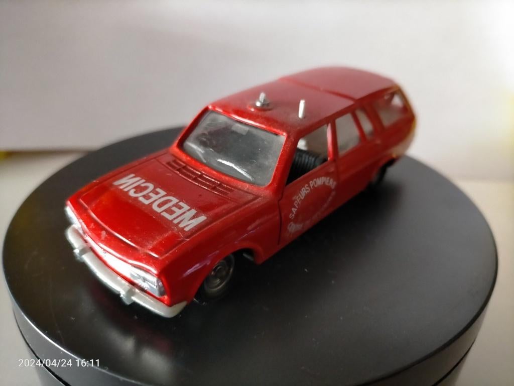 Solido Peugeot 504 break pompiers, Ophalen of Verzenden, Auto, Overige merken