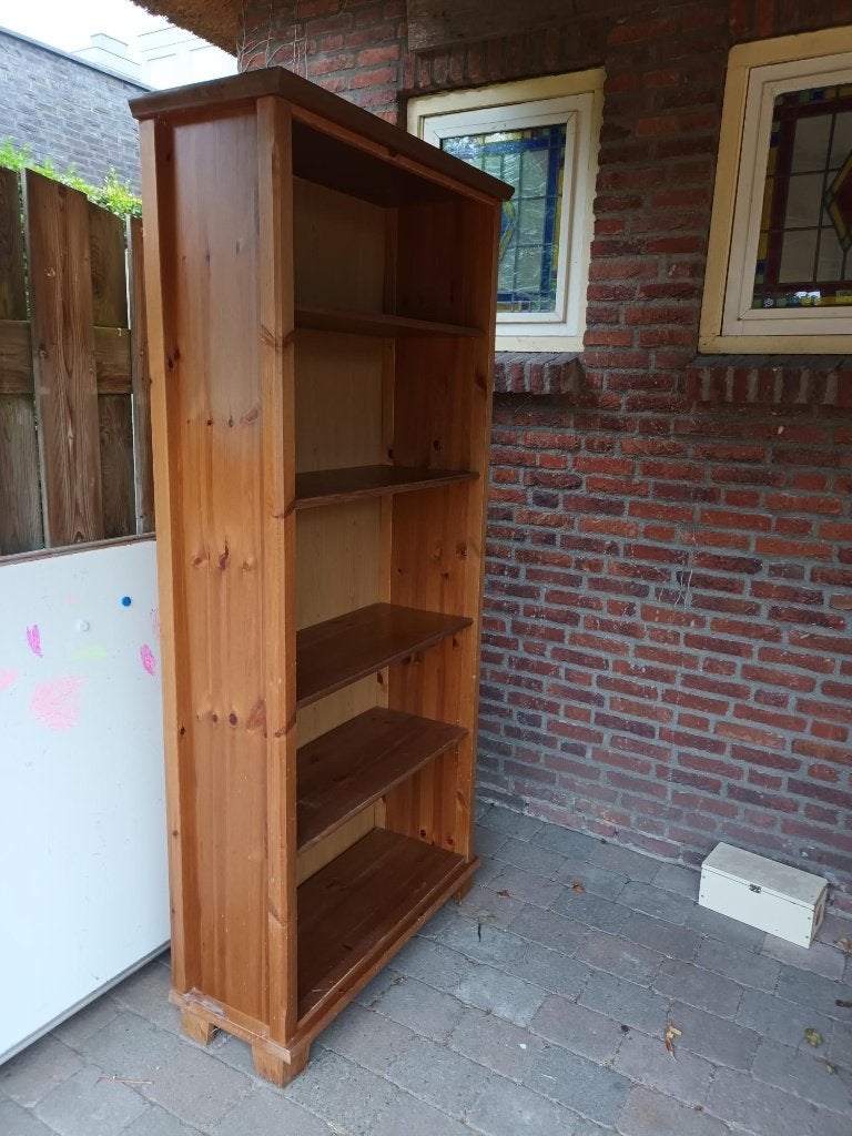 Houten Boekenkast met 5 Planken - Grenenhout, Ophalen, Met plank(en), Gebruikt, 50 tot 100 cm