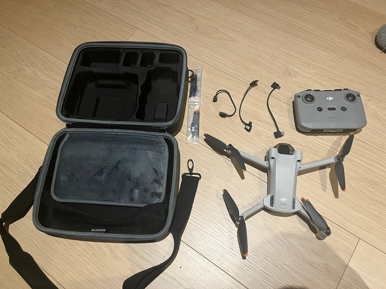 DJI mini 3 pro + case, Ophalen of Verzenden, Zo goed als nieuw