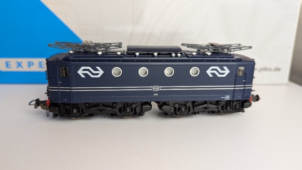 Piko 51360 NS 1100 serie OVP DC, Hobby en Vrije tijd, Modeltreinen | N-Spoor, Gebruikt, Analoog, Gelijkstroom, Locomotief