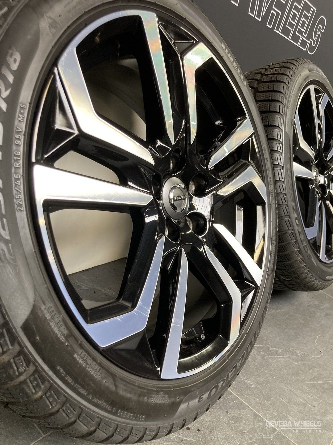 18” originele Volvo V40 Cross Country velgen + winterbanden, 19 inch, Gebruikt, -, -