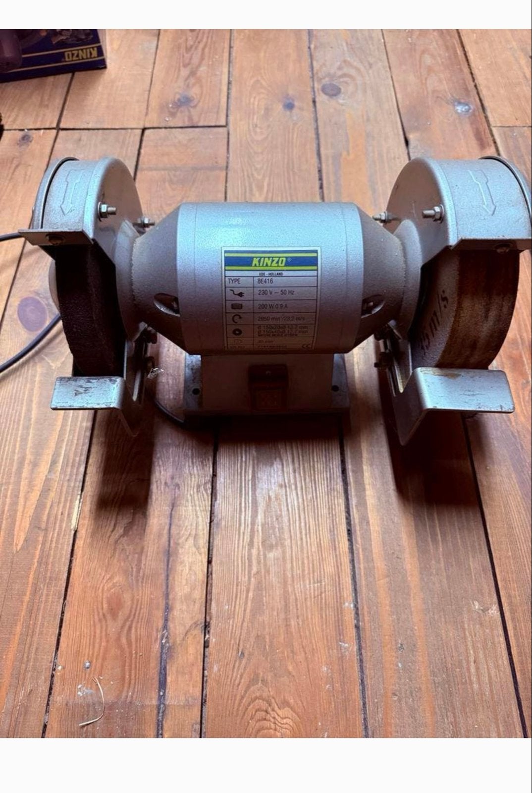 Kinzo Werkbankslijpmachine 200W - Gebruikt, Ophalen of Verzenden, Gebruikt, Minder dan 700 watt, Werkbankslijpmachine