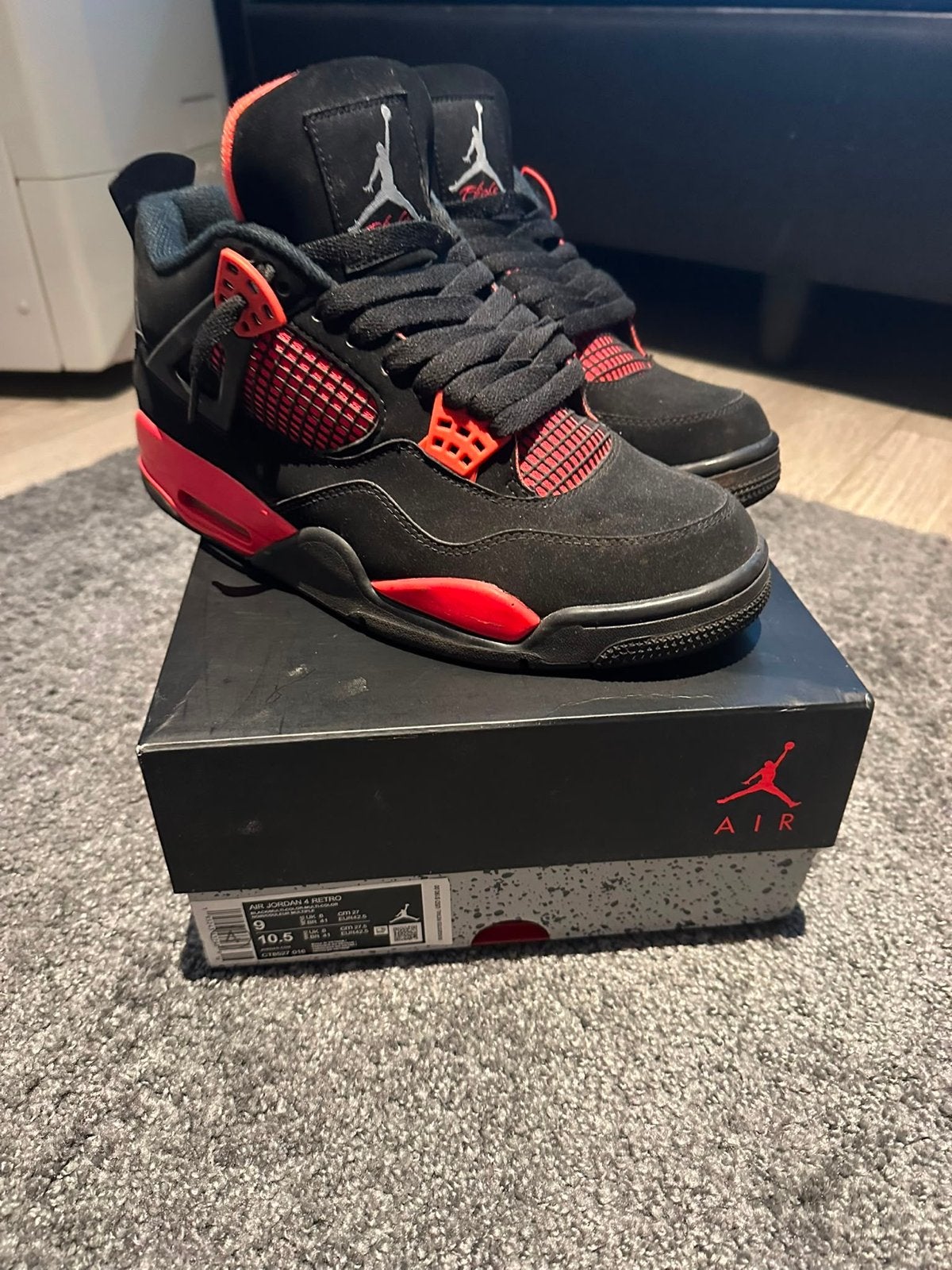 Nike Air Jordan 4 Retro, Ophalen of Verzenden, Gedragen, Zwart, Sneakers of Gympen