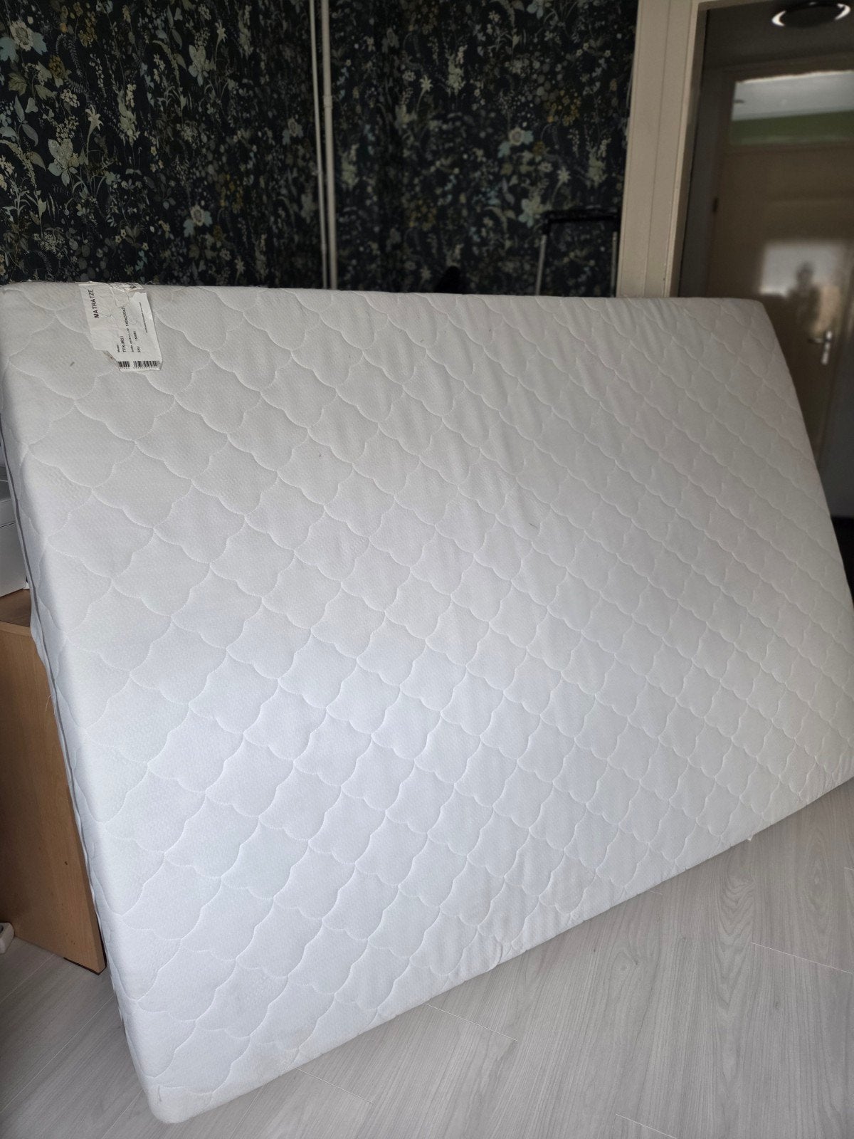 2x matras 200/140 cm, Ophalen, Zo goed als nieuw, Tweepersoons, 140 cm