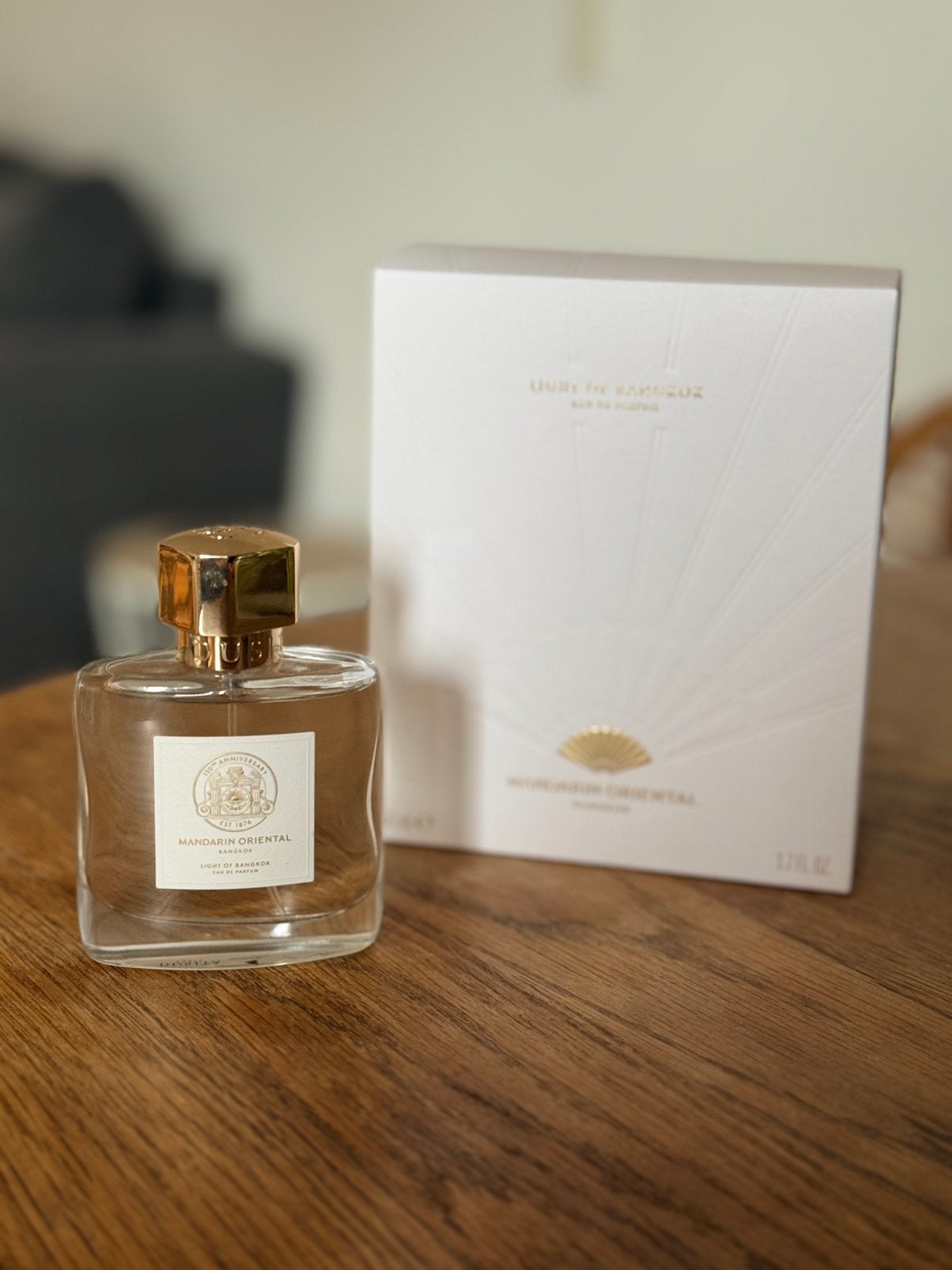 Light id Bangkok by Dusita ( decants), Ophalen of Verzenden, Zo goed als nieuw