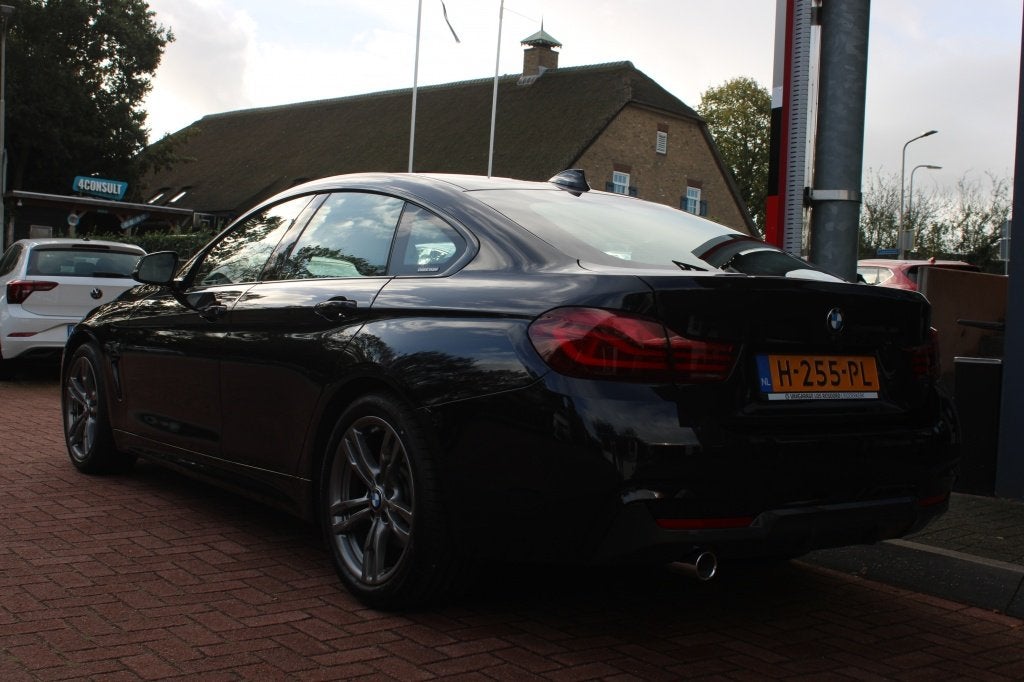 BMW 4-Serie Gran Coupé (F36) 418i 136pk Aut. *Sport Line* |, Auto's, Automaat, 136 pk, Gebruikt, Zwart