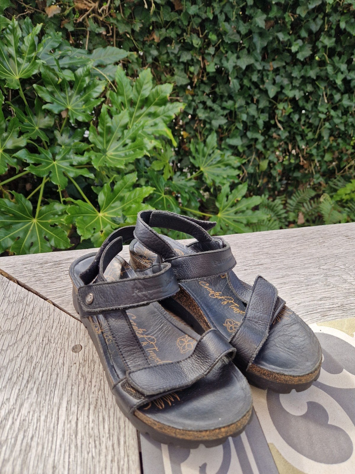 panama Jack Zwarte leren sandalen - comfortabel en stijlvol, Zwart, Zo goed als nieuw, Panama Jack, Sandalen of Muiltjes