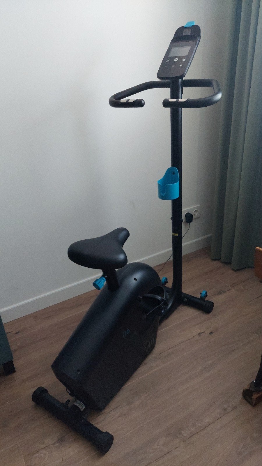 Domyos Hometrainer - Ideaal voor thuisworkouts, Ophalen, Zo goed als nieuw, Metaal, Benen