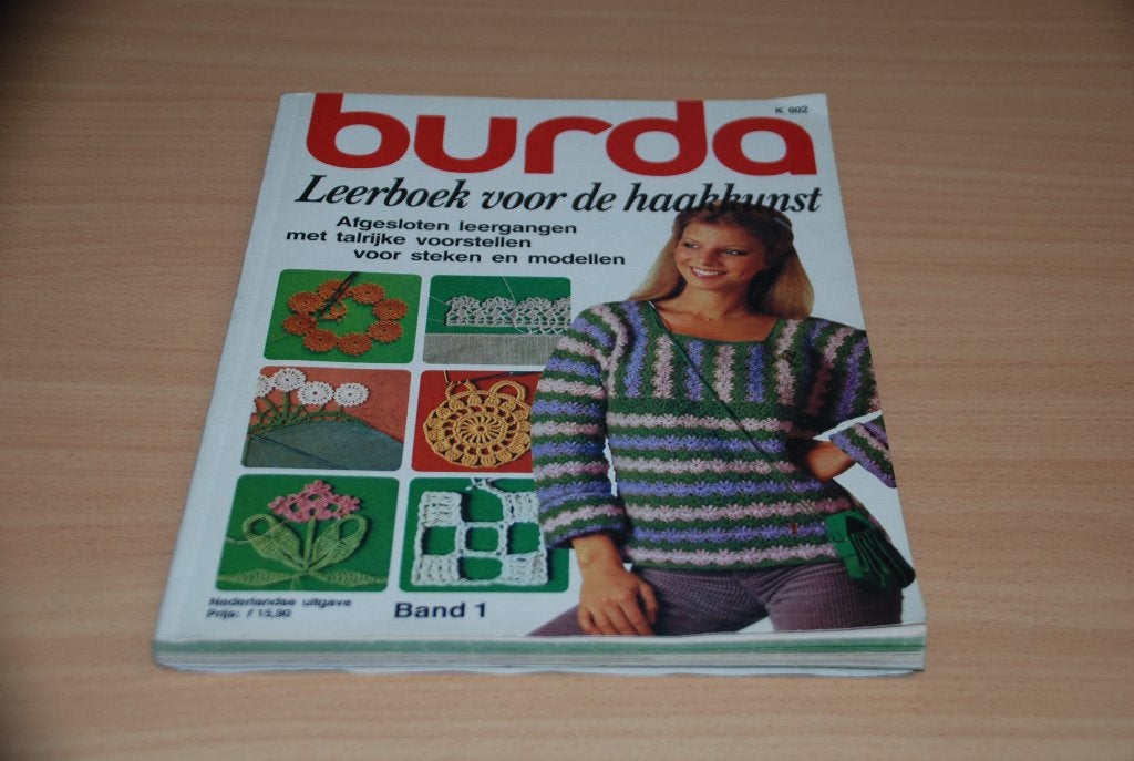 Burda leerboek voor de haakkunst., Ophalen of Verzenden, 1980 tot heden, Nederland, Tijdschrift