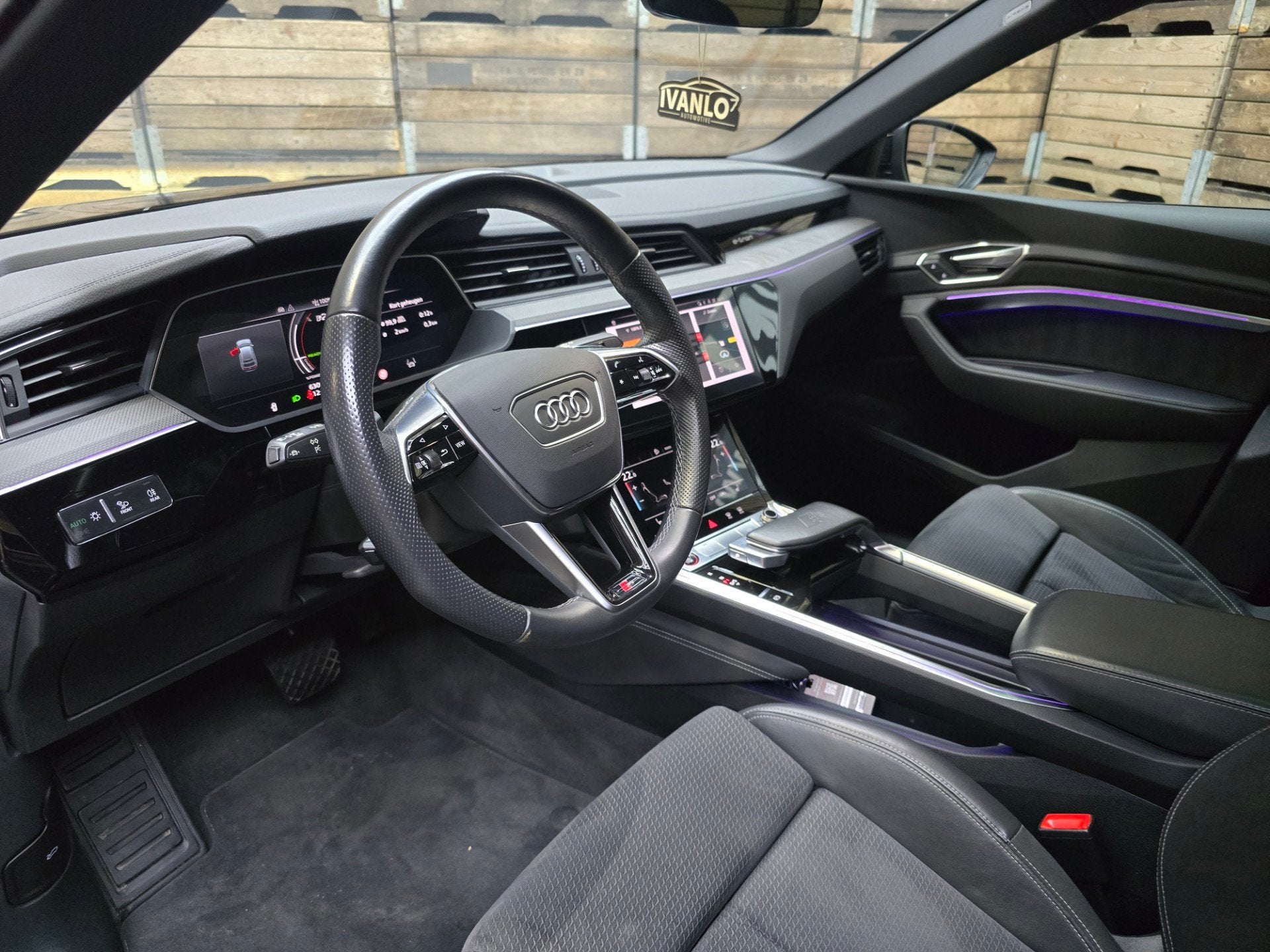 Audi e-tron